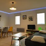 Lejlighed Confort ! Calme, Climatisation, Vue Degagee, ,parking Gratuit, Ascenseur, Wifi