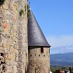 Lejlighed Confort ! Calme, Climatisation, Vue Degagee, ,parking Gratuit, Ascenseur, Wifi Carcassonne