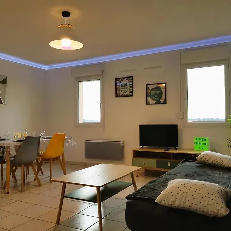 Apartment Confort ! Calme, Climatisation, Vue Degagee, ,parking Gratuit, Ascenseur, Wifi
